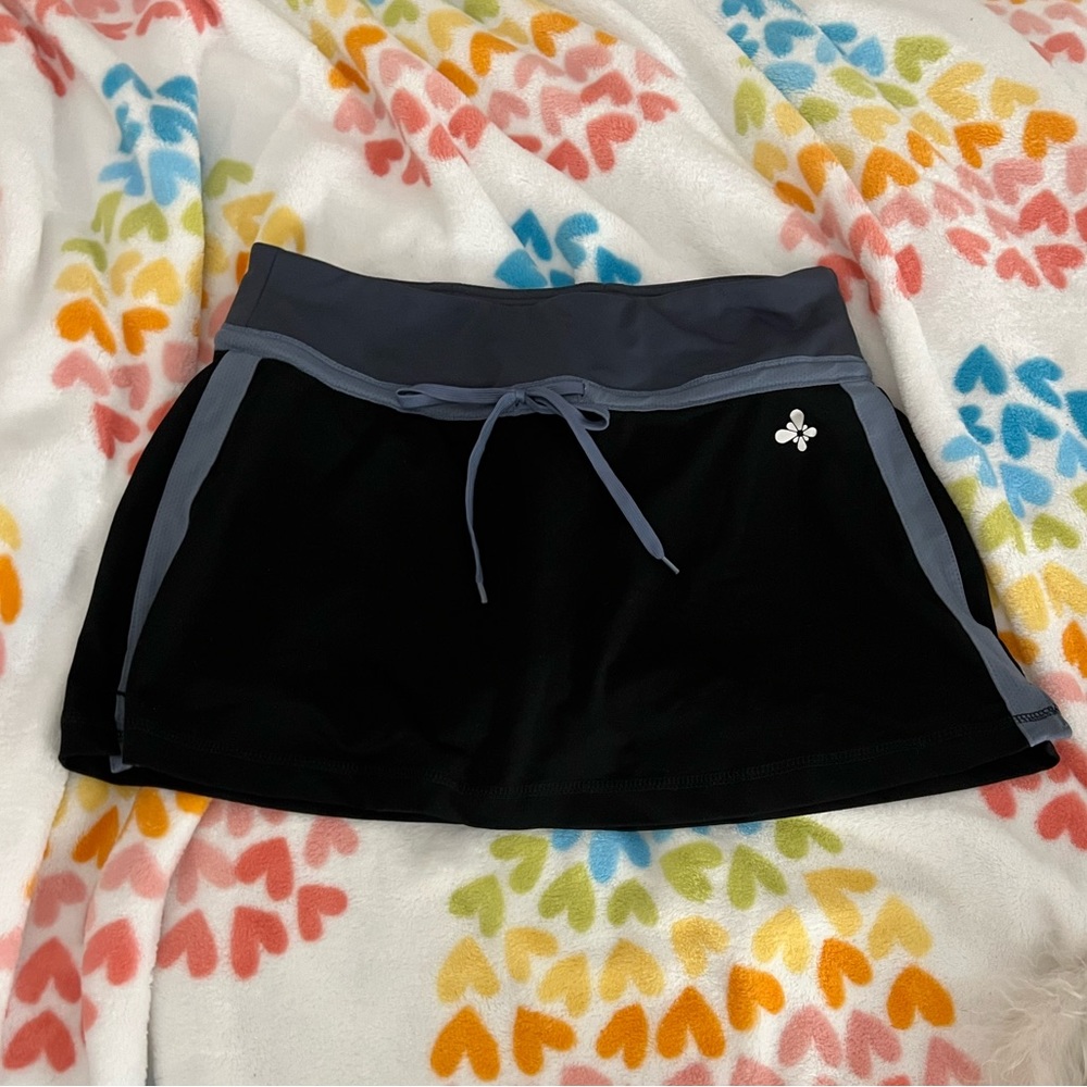 Old navy athletic mini skirt with shorts